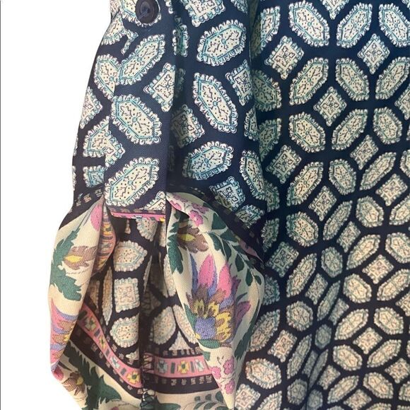 Whisper patterned shirt sleeves button - Picture 8 of 13